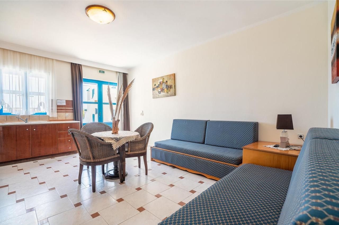 Livadia Beach Suite Экстерьер фото